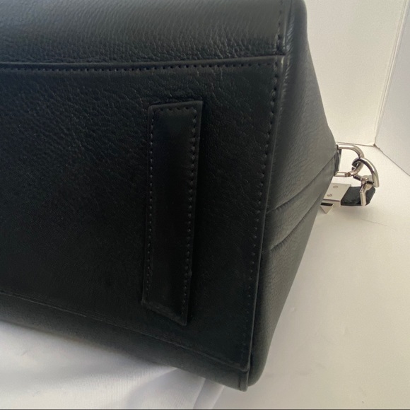 Givenchy Medium Antigona Goatskin - Picture 7 of 16